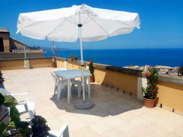 Апартаменты Il Terrazzo Su Pizzo Экстерьер фото